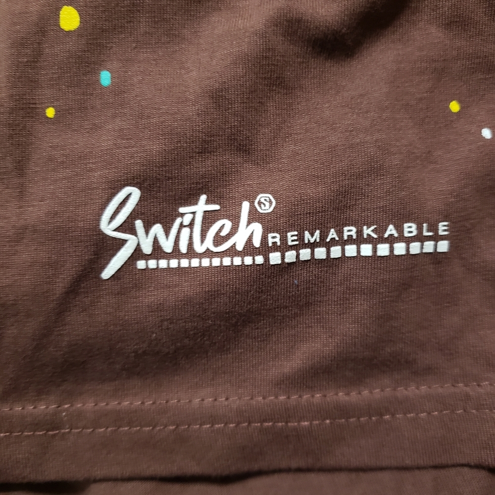 Switch Remarkable Tee - Picture 4 of 7